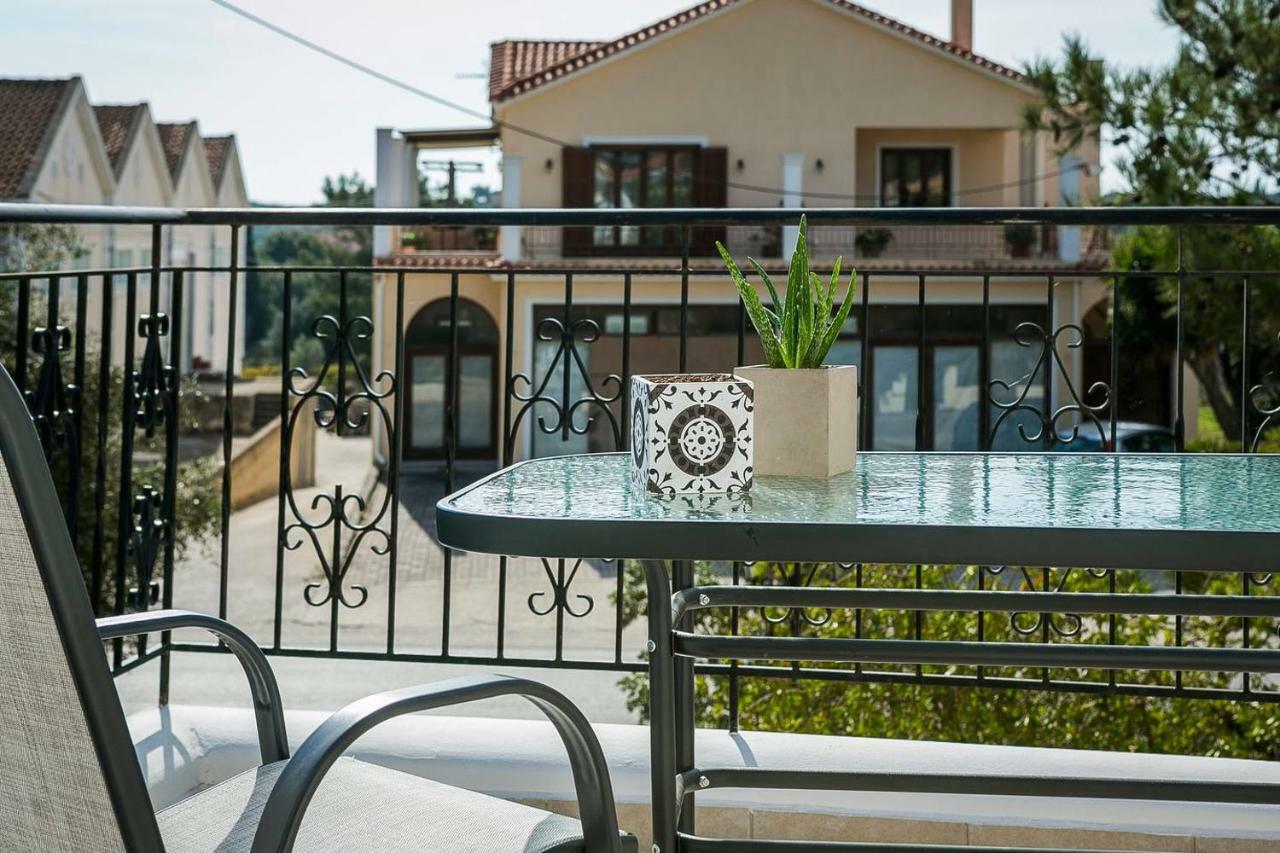 Julia'S Luxury Suites, Cephallonia Near Argostoli Κάστρο Εξωτερικό φωτογραφία